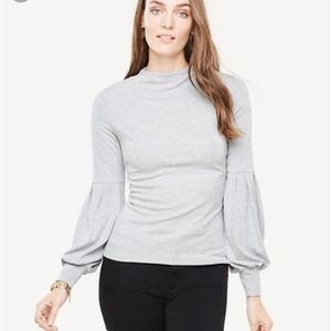 Ann Taylor Blouson sleeve Tee